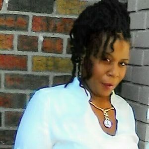 Meet your Posher, Suzanne